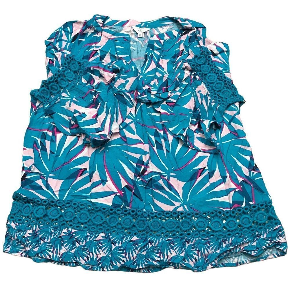 Crown & Ivy women's size 8/10 petite blue pink V neck arm flair leaves‎ macramé